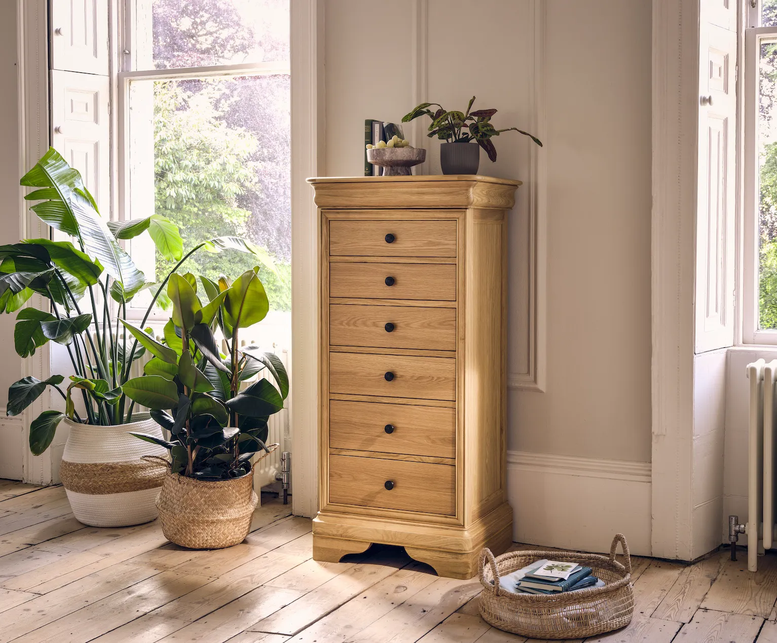 Willis & Gambier Bordeaux Tall 6 Drawer Chest
